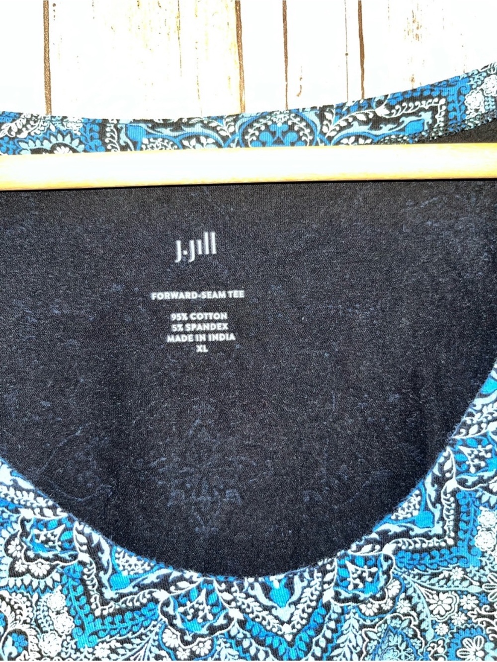 J Jill XL Blue Medallion Print Forward Seam Tee Cotton Stretch Top - Picture 5 of 5